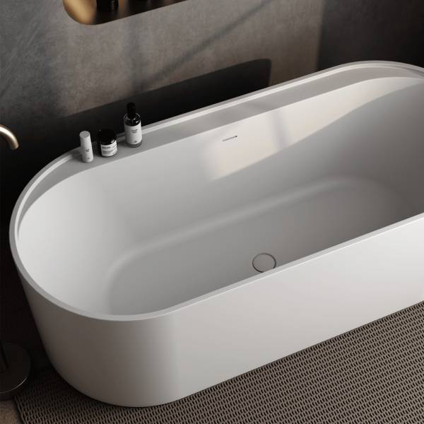 Baignoire ilot blanche mate avec plage astucieuse Lyon